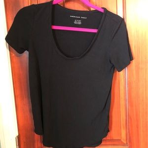 American Eagle black t-shirt